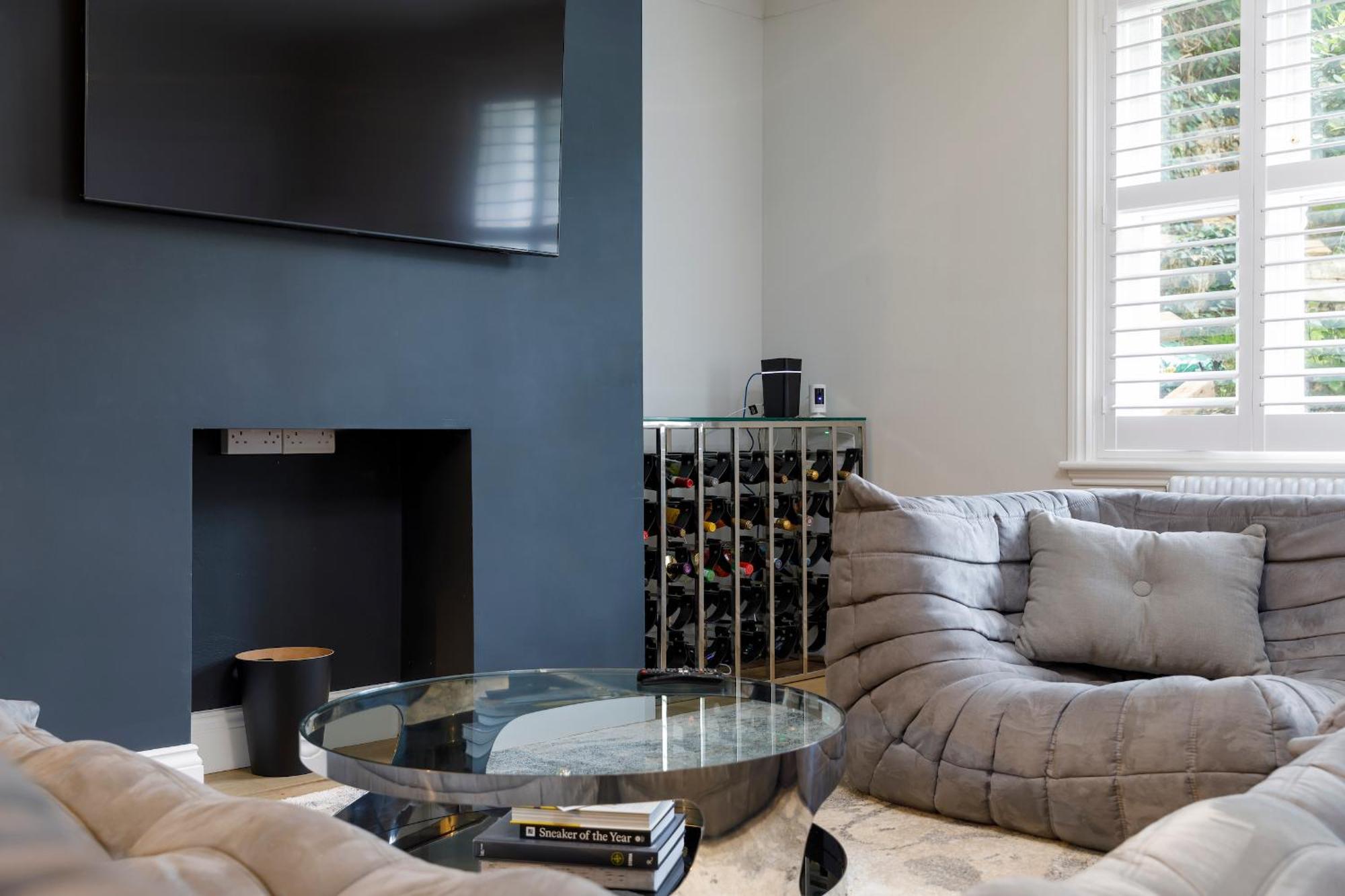Spacious 2 Bedroom With Beautiful Garde Brighton